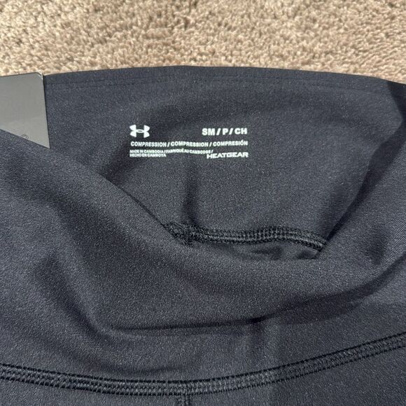 Heat Gear under armour compression high rise capri size small - Picture 2 of 5